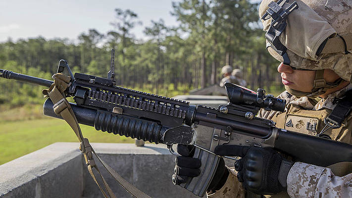 us-marine-prepares-to-fire-the-m203-stocktrek-images.jpg